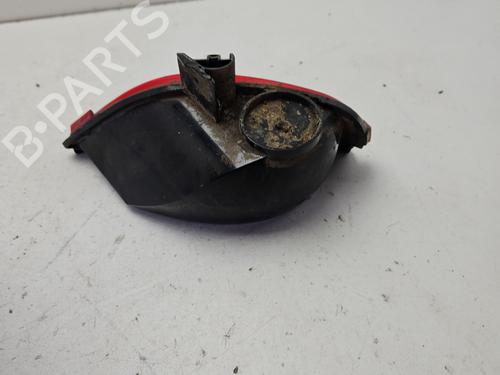 rear-fog-light-renault-megane-iv-hatchback-b9amn_-2015-33738253 main image