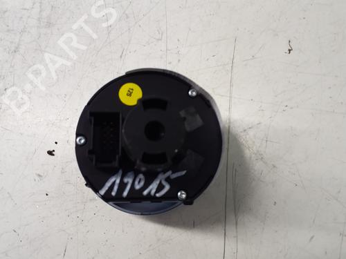 Used Headlight switch Headlight switch VW GOLF VI (5K1) 2.0 TDI (110 hp) 29363779 29363779