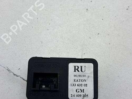 Used Left front window switch Left front window switch OPEL CORSA C (X01) 1.4 (F08, F68) (90 hp) 30156300 30156300