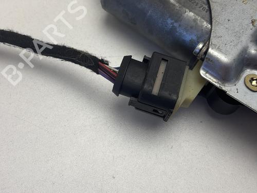 Vindusheismekanisme høyre foran VOLVO V70 II (285) D5 | BP29587276C23 