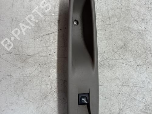 Right front window switch RENAULT ZOE (BFM_) ZOE | BP29368247I26 