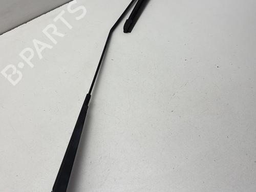 front-windshield-wiper-arm-renault-twingo-ii-cn0_-2007-31957365 main image