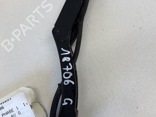 Front windshield wiper arm PEUGEOT 5008 II (MC_, MJ_, MR_, M4_) 1.6 BlueHDi 120 (MCBHZH, MCBHZW) | BP29361982C143 