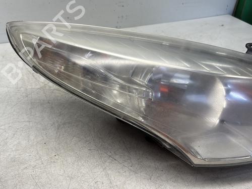 right-headlight-renault-megane-iii-hatchback-bz01_-b3_-2008-29368094 main image