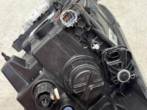 Right headlight NISSAN LEAF (ZE0) Electric | BP29365526C29 