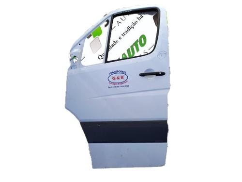 Used Left front door MERCEDES-BENZ SPRINTER 3,5-t Van (B906) 311 CDI (906.631, 906.633, 906.635, 906.637) (114 hp) 29767105