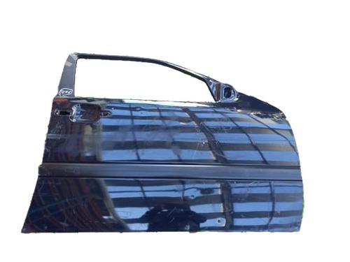 Used Right front door MERCEDES-BENZ C-CLASS (W202) C 180 (202.018) (122 hp) 29769327