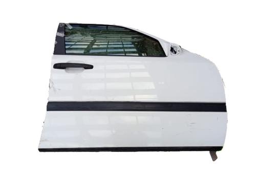 Dør høyre foran MERCEDES-BENZ C-CLASS (W202) C 180 (202.018) (122 hp) 29769397