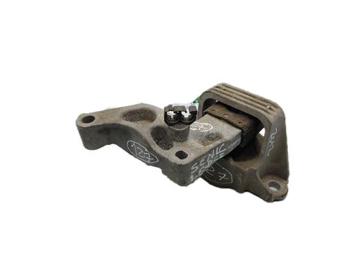 Support de moteur RENAULT MEGANE Scenic (JA0/1_) 1.6 i (JA0L) (75 hp) 29769606