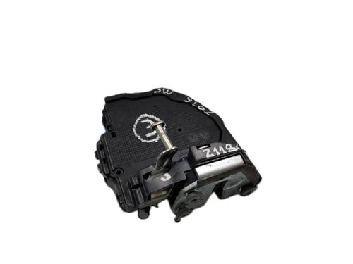 Rear left lock TOYOTA AURIS Estate (_E18_) 2.0 D-4D (ADE186_) | BP29770679C100 