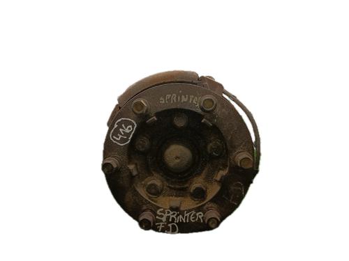 Used Right front steering knuckle MERCEDES-BENZ SPRINTER 4-t Van (B907, B910) 416 CDI RWD (907.643, 907.645, 907.647) (163 hp) 29771024
