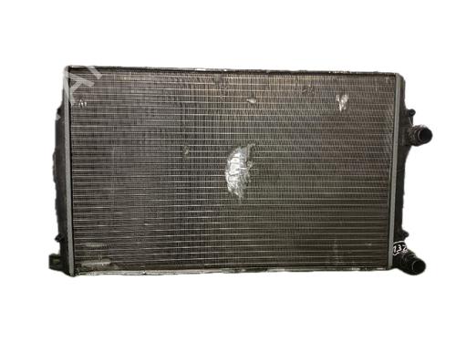 Used Water radiator SEAT LEON (1P1) 1.6 TDI (105 hp) 29771302