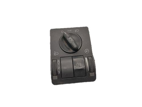 Used Headlight switch OPEL CORSA C (X01) 1.2 (F08, F68) (75 hp) 29772566