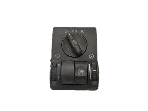 Used Headlight switch OPEL CORSA C (X01) 1.3 CDTI (F08, F68) (70 hp) 29772572