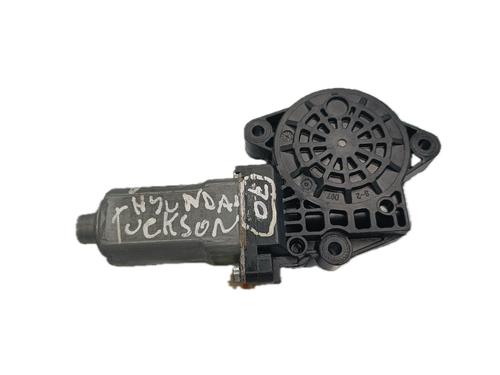 Left front window motor HYUNDAI TUCSON (JM) 2.0 CRDi | BP29773434E21