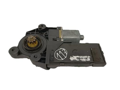 Used Left front window motor RENAULT MEGANE III Hatchback (BZ0/1_, B3_) 1.5 dCi (106 hp) 29773543