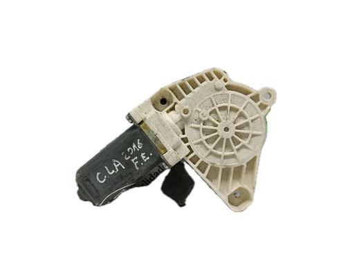 Rudehejsemotor forskærm venstre MERCEDES-BENZ CLA Shooting Brake (X117) CLA 200 CDI / d (117.908) (136 hp) 29774150