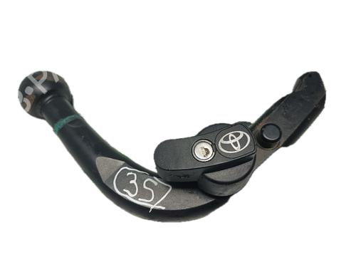 Used Tow ball/Mechanism TOYOTA AURIS (_E15_) 1.4 D-4D (NDE150_, NDE150R) (90 hp) 29774267