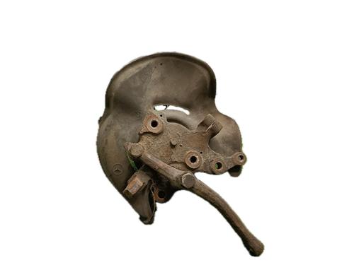 Left front steering knuckle MERCEDES-BENZ 190 (W201) D 2.0 (201.122) | BP29774451M25