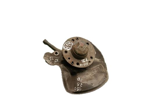 Used Right front steering knuckle MERCEDES-BENZ 190 (W201) D 2.5 (201.126) (90 hp) 29774499