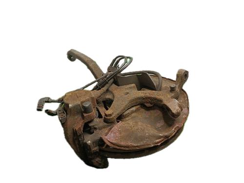 Left front steering knuckle MERCEDES-BENZ CLK (C208) CLK 200 Kompressor (208.344) | BP29774501M25 