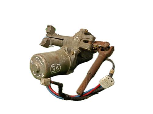 Used Steering column TOYOTA COROLLA (_E12_) 2.0 D-4D (CDE120_, CDE120R) (90 hp) 29774805