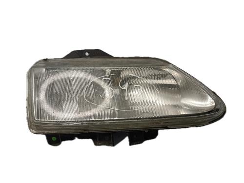 Używane Lampa przednia prawa RENAULT ESPACE III (JE0_) 2.0 (139 hp) 29774842