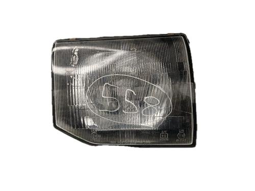 Used Right headlight MITSUBISHI PAJERO II (V3_W, V2_W, V4_W, V5_W) 2.6 4WD (103 hp) 29774886