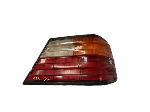Used Right taillight MERCEDES-BENZ 124 Saloon (W124) 200 D (124.120) (72 hp) 29774940