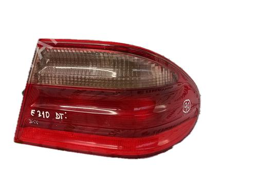 Højre baglygte MERCEDES-BENZ E-CLASS (W210) E 220 CDI (210.006) (125 hp) 29774982