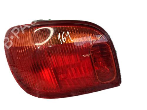 Venstre baglygte TOYOTA YARIS (_P9_) 1.4 D-4D (NLP90_, NLP90R) (90 hp) 29775017