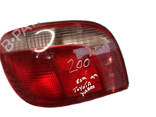 Venstre baglygte TOYOTA YARIS (_P1_) 1.4 D-4D (NLP10_, NLP10R) (75 hp) 29775027