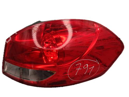 Used Right taillight RENAULT CLIO III (BR0/1, CR0/1) 1.2 16V (103 hp) 29775494