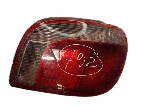 Piloto trasero derecho TOYOTA YARIS (_P1_) 1.4 D-4D (NLP10_, NLP10R) (75 hp) 29775495