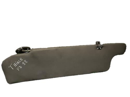 Used Right sun visor TOYOTA HIACE IV Van (__H1_, __H2_) 2.4 D (LXH12, LXH22) (79 hp) 29775870