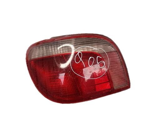 Feu arrière gauche TOYOTA YARIS (_P1_) 1.4 D-4D (NLP10_, NLP10R) (75 hp) 29776237