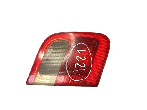 Używane Lampa tylna klapy bagażnika lewa BMW 3 (E46) 318 d (116 hp) 29776596