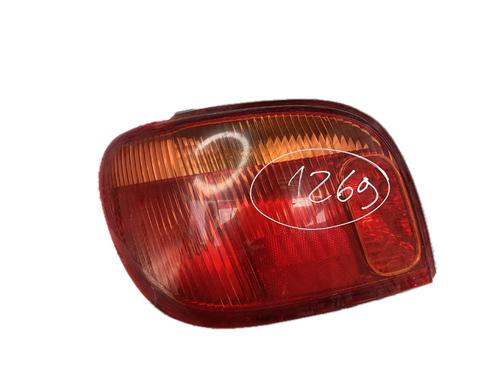 Used Left taillight TOYOTA YARIS (_P9_) 1.4 D-4D (NLP90_, NLP90R) (90 hp) 29776661