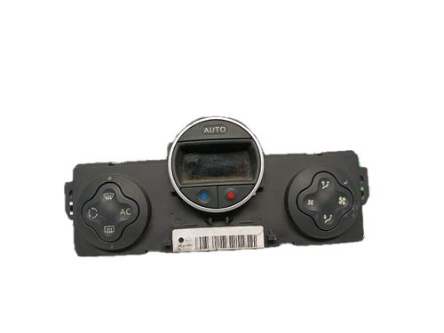 Used Climate control RENAULT CLIO III (BR0/1, CR0/1) 1.5 dCi (64 hp) 29776700