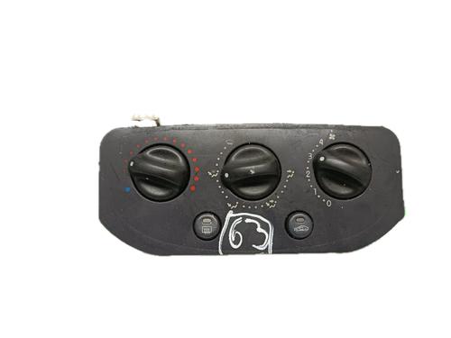 Airco bedieningspaneel RENAULT CLIO II (BB_, CB_) 1.5 dCi (100 hp) 29776727