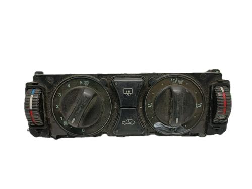 Commande Chauffage MERCEDES-BENZ E-CLASS (W210) E 220 CDI (210.006) (125 hp) 29776753
