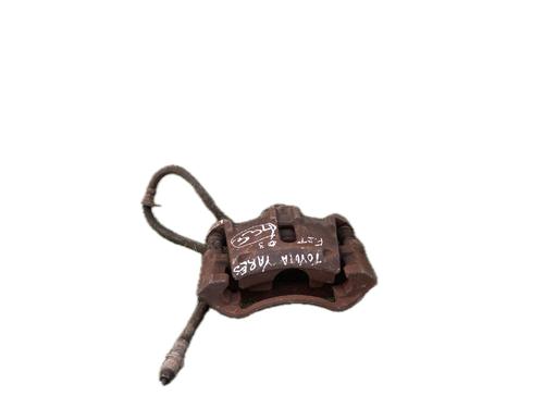 Højre bremsekaliber foran TOYOTA YARIS (_P1_) 1.0 (SCP10_, SCP10R) (68 hp) 29776800