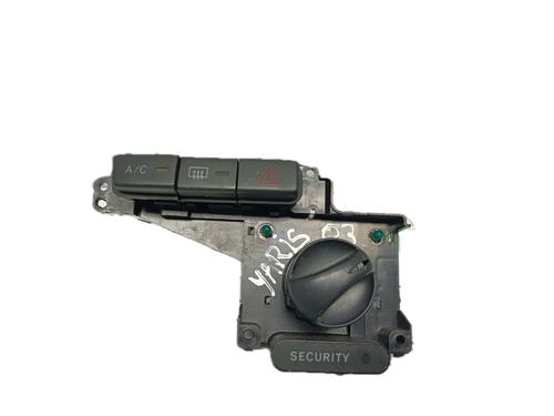 Used Climate control TOYOTA YARIS (_P1_) 1.4 D-4D (NLP10_, NLP10R) (75 hp) 29777142