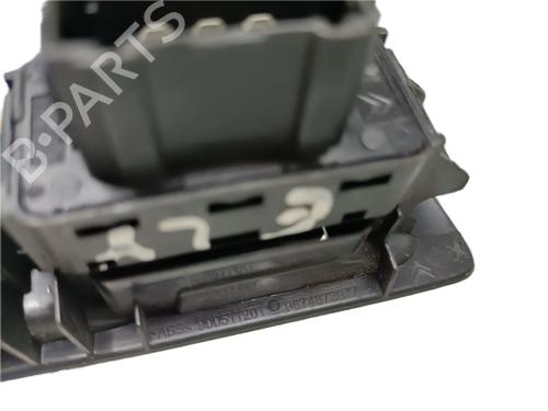 Left front window switch CITROËN C-ELYSEE (DD_) 1.6 HDI 92 | BP29777402I27