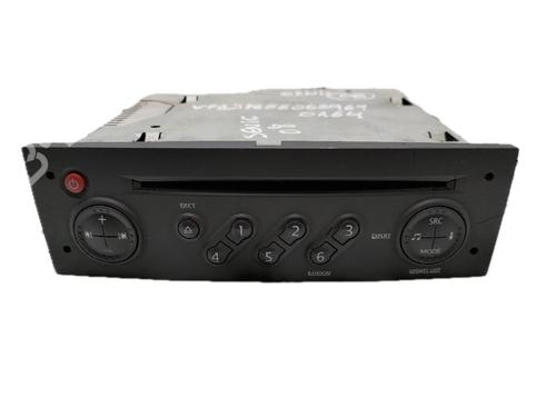 Radio RENAULT LAGUNA I (B56_, 556_) 1.6 16V (B568, B561) (107 hp) 29777538