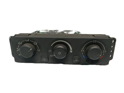 Used Climate control MITSUBISHI PAJERO III (V7_W, V6_W) 3.2 Di-D (V68W, V78W) (165 hp) 29777955