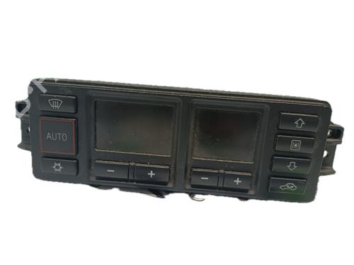 Commande Chauffage AUDI A3 (8L1) 1.6 (102 hp) 29777974