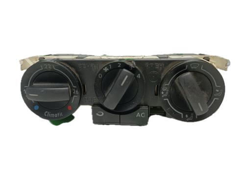 Airco bedieningspaneel VW POLO IV (9N_, 9A_) 1.4 TDI (75 hp) 29778001