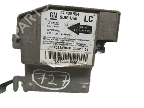 Used ECU airbags OPEL VECTRA B (J96) 2.0 DTI 16V (F19) (101 hp) 29778064