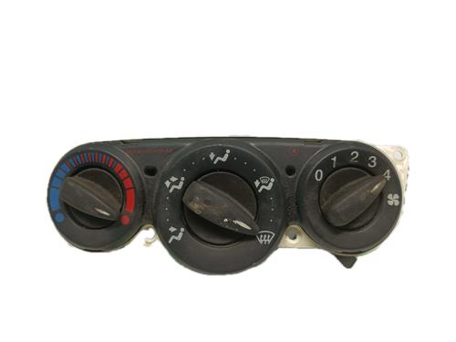 Used Climate control FORD FOCUS I (DAW, DBW) 1.8 TDCi (115 hp) 29778164
